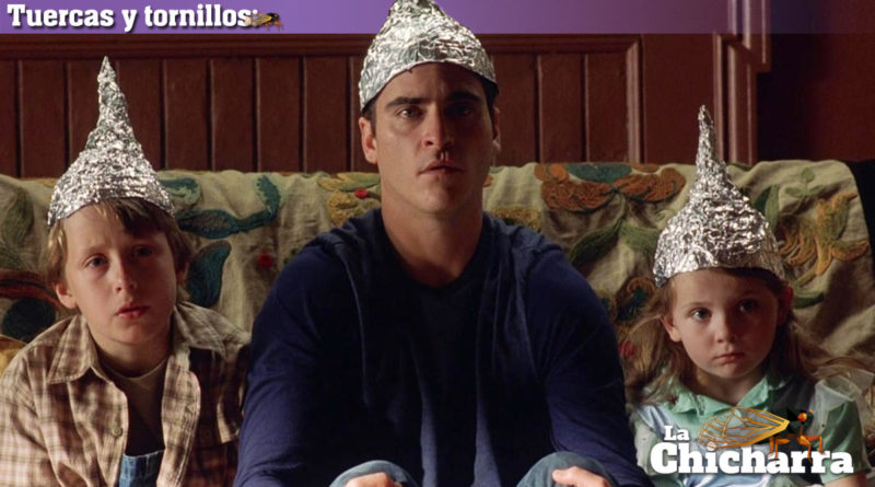 Tuercas y tornillos: La era del pensamiento conspiranoico