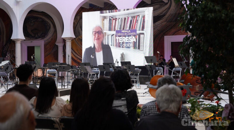 Reconocen a Teresa Catalán con la Medalla Emiliana de Zubeldía en el marco de Fiestas del Pitic 2026